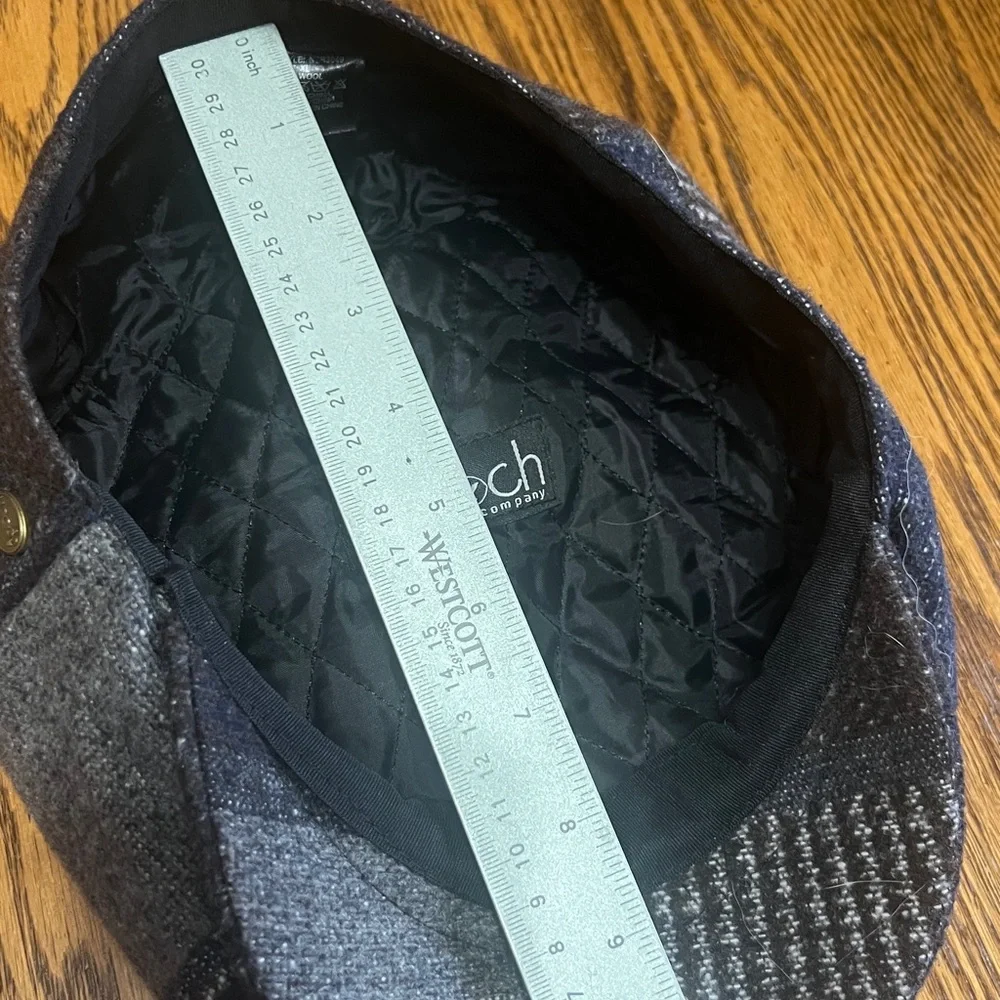 Epoch 100% wool cap “news boy”